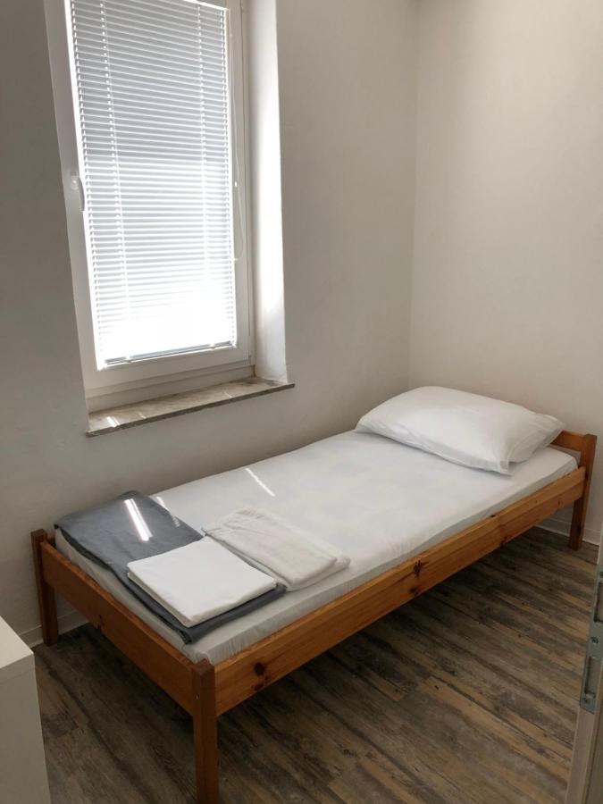 Old Court Koper Hostel Kamer foto